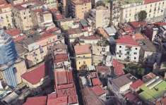 Foto Napoli Antica Stabile cielo terra ristrutturato e frazionato