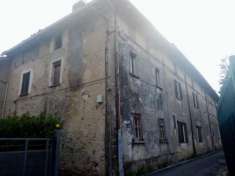 Foto Rustico / Casale di 142 m con 4 locali in vendita a Varese