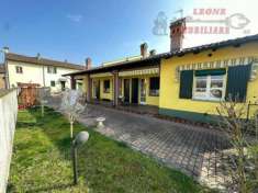 Foto Villa in vendita a Pavia - 8 locali 430mq