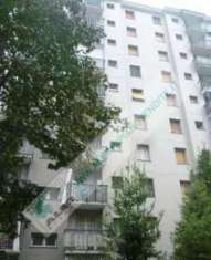 Foto 026/26 UOGO	CORSICO	 - Trilocale all'asta in via Eugenio Curiel 20