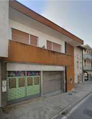 Foto 1 Locale in Vendita, pi di 6 Locali, 129 mq, Caneva