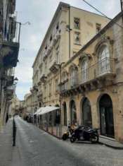 Foto 1 Vetrina in vendita a Siracusa