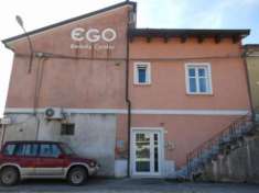 Foto 1803/VAIRANO In pieno centro a Vairano Scalo, sulla Strada Nazionale, fabbricato indipendente di mq 120