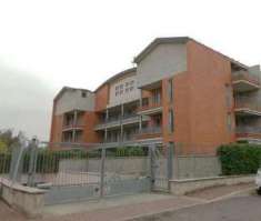 Foto 273/2022 6 MI - Trilocale all'asta in via Londra 36