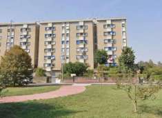 Foto 30/2025 1 MI - Trilocale all'asta in Piazza San Pietro 24