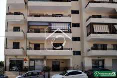 Foto 4 o pi Locali in Vendita, 3 Locali, 101 mq, Reggio di Calabria