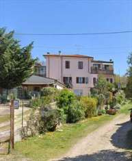 Foto 4 o pi Locali in Vendita, 3 Locali, 52 mq, Verona (Parona)