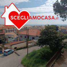 Foto 4 o pi Locali in Vendita, 4 Locali, 100 mq, Girifalco