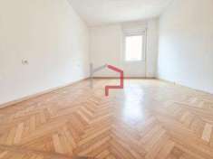 Foto 4 o pi� Locali in Vendita, 4 Locali, 120 mq, Bolzano (Gries   S.