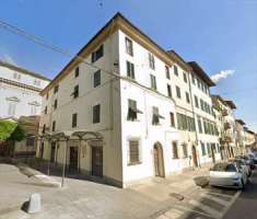 Foto 4 o pi Locali in Vendita, 4 Locali, 77 mq, Pistoia