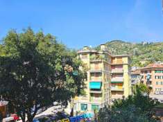 Foto 4 o pi Locali in Vendita, 4 Locali, 80 mq, Rapallo
