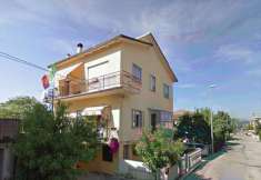 Foto 4 o pi� Locali in Vendita, 5 Locali, 102 mq, Castelgomberto