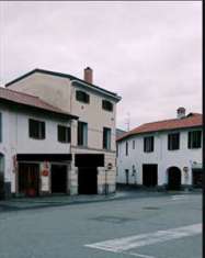 Foto 4 o pi Locali in Vendita, 5 Locali, 86 mq, Parabiago