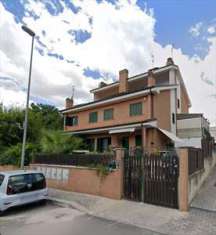 Foto 4 o pi Locali in Vendita, 6,5 Locali, 113 mq, Roma