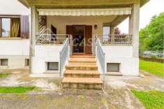 Foto 4 o pi Locali in Vendita, 6 Locali, 125 mq, Medesano (Felegara)