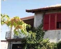 Foto 4 o pi� Locali in Vendita, pi� di 6 Locali, 118,9 mq, Ragalna