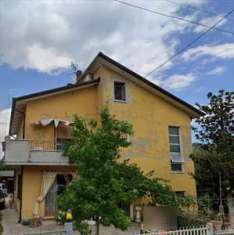 Foto 4 o pi Locali in Vendita, pi di 6 Locali, 133 mq, Coriano