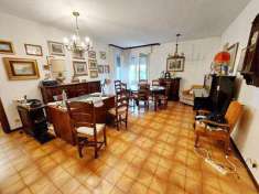 Foto 4 o pi Locali in Vendita, pi di 6 Locali, 135 mq, Modena (Vill