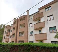 Foto 4 o pi� Locali in Vendita, pi� di 6 Locali, 141,45 mq, Legnano