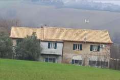 Foto 4 o pi Locali in Vendita, pi di 6 Locali, 144 mq, Polverigi