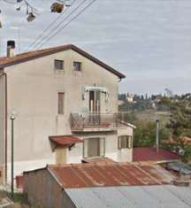 Foto 4 o pi Locali in Vendita, pi di 6 Locali, 172 mq, Torgiano