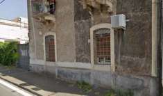 Foto 4 o pi Locali in Vendita, pi di 6 Locali, 182 mq, Catania