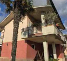 Foto 4 o pi Locali in Vendita, pi di 6 Locali, 187 mq, Polverigi