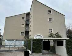 Foto 4 o pi Locali in Vendita, pi di 6 Locali, 212,74 mq, Legnano