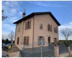 Foto 4 o pi Locali in Vendita, pi di 6 Locali, 235 mq, Finale Emili