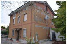 Foto 4 o pi� Locali in Vendita, pi� di 6 Locali, 237,24 mq, Cavezzo