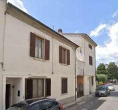 Foto 4 o pi Locali in Vendita, pi di 6 Locali, 330 mq, Agliana