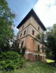 Foto 4 o pi Locali in Vendita, pi di 6 Locali, 682 mq, Novi Ligure