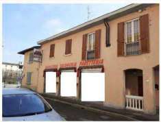 Foto 4 o pi� Locali in Vendita, pi� di 6 Locali, 706 mq, Somaglia
