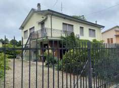 Foto 4 o pi Locali in Vendita, pi di 6 Locali, 99,3 mq, Sale