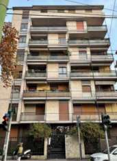 Foto 846/2024 U  - Quadrilocale all'asta in Viale Fulvio Testi 56