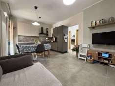 Foto A725. CARPI. Appartamento con due camere, garage e due cantine ed area cortiliva esclusiva.