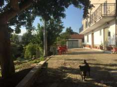 Foto abitazione con giardino e terreno edificabILE