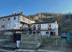 Foto Abitazione di tipo civile di 157 mq  in vendita a Orsara Bormida - Rif. 4495603