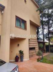 Foto Abitazione di tipo civile di 327 mq  in vendita a Benevento - Rif. 4526577