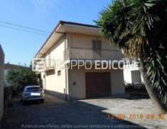Foto Abitazione di tipo civile di 481 mq  in vendita a Lamezia Terme - Rif. 4500190