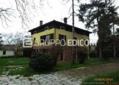 Foto Abitazione di tipo civile di 498 mq  in vendita a Alessandria - Rif. 4510671