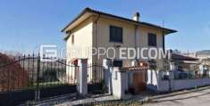 Foto Abitazione di tipo civile di 93 mq  in vendita a Torri in Sabina - Rif. 4506460