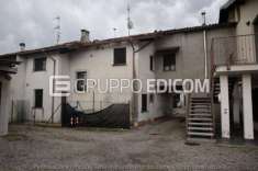 Foto Abitazione di tipo civile in vendita a Oleggio - Rif. 4502824