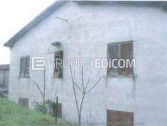 Foto Abitazione di tipo economico di 0.03 mq  in vendita a Roggiano Gravina - Rif. 4494994