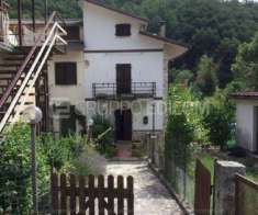 Foto Abitazione di tipo economico di 116 mq  in vendita a Rieti - Rif. 4451346