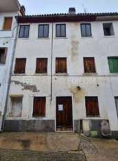 Foto Abitazione di tipo economico di 125 mq  in vendita a Farra di Soligo - Rif. 4458008
