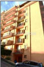 Foto Abitazione di tipo economico di 131 mq  in vendita a Catanzaro - Rif. 4499748