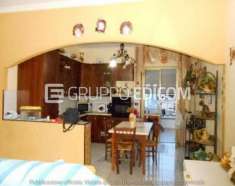 Foto Abitazione di tipo economico di 143 mq  in vendita a Crotone - Rif. 4518218