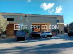 Foto Abitazione di tipo economico di 155 mq  in vendita a Locri - Rif. 4504755