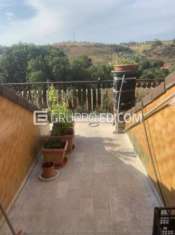 Foto Abitazione di tipo economico di 159 mq  in vendita a Montalto Uffugo - Rif. 4517514